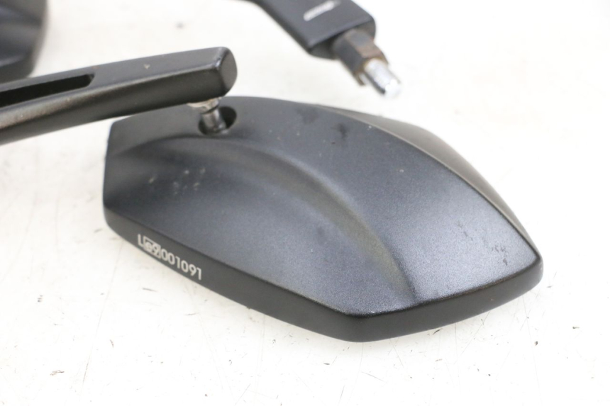 photo de SPIEGEL PAAR KAWASAKI ZR 7 750 (1999 - 2004) - Geprüftes Gebrauchtteil