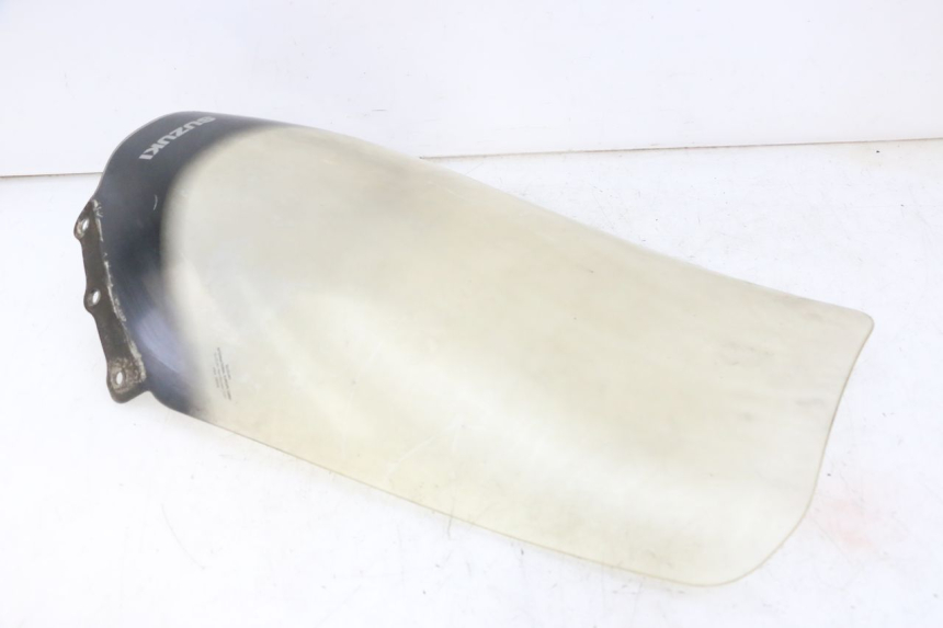 photo de WINDSCHUTZSCHEIBE SUZUKI BURGMAN 125 (2007 - 2014) - Zoom auf Komponenten