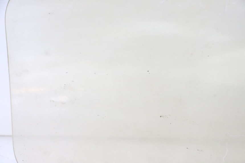 photo de WINDSCHUTZSCHEIBE SUZUKI BURGMAN 125 (2007 - 2014) - Detaillierte Sichtprüfung