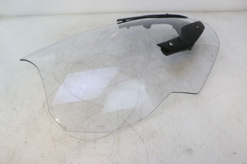 photo de WINDSCHUTZSCHEIBE BMW C SPORT 650 (2015 - 2021) - Detailansicht des Bauteils