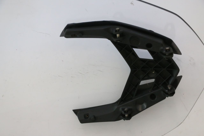 photo de WINDSCHUTZSCHEIBE BMW C SPORT 650 (2015 - 2021) - Details der Befestigungspunkte