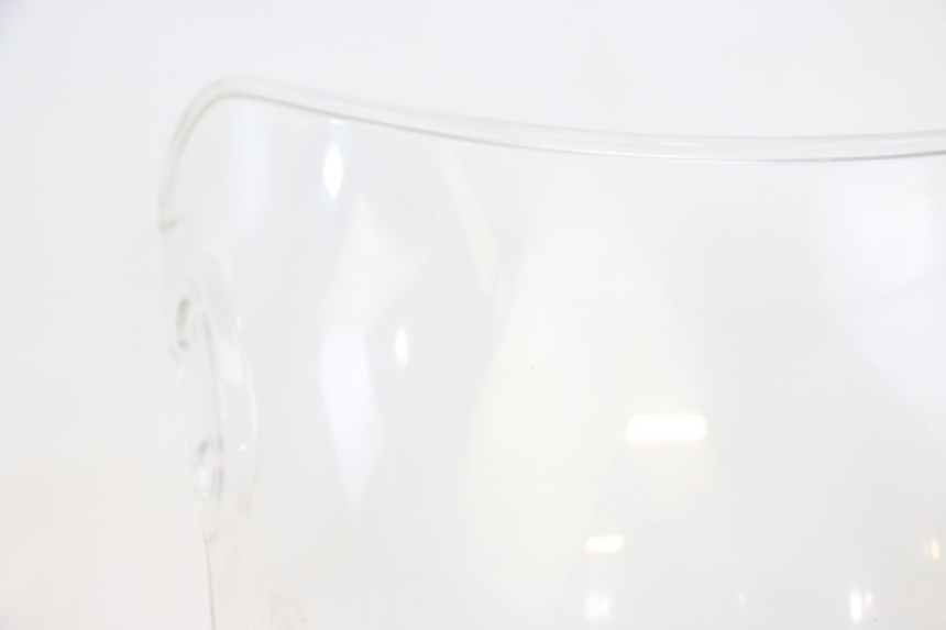 photo de WINDSCHUTZSCHEIBE HONDA CBR RR FIREBLADE 900 (1992 - 1994) - Zoom auf Komponenten