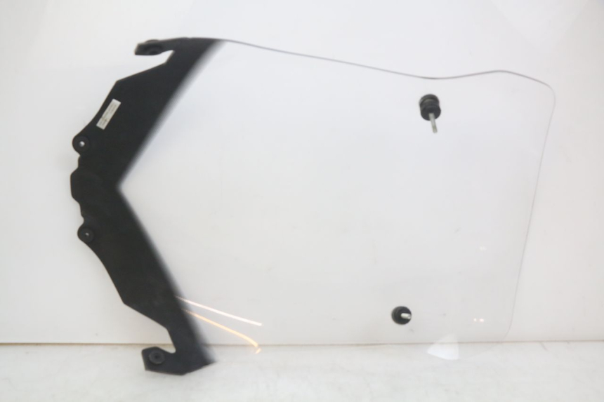 photo de WINDSCHUTZSCHEIBE PEUGEOT CITYSTAR AIR 125 (2014 - 2017) - Details der Befestigungspunkte