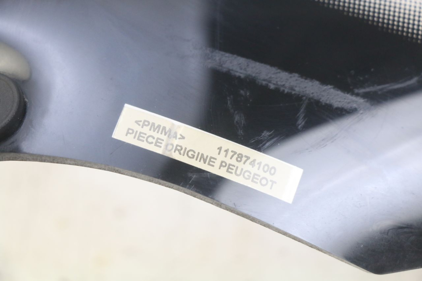 photo de WINDSCHUTZSCHEIBE PEUGEOT CITYSTAR AIR 125 (2014 - 2017) - Kennzeichnungen und Originalreferenzen