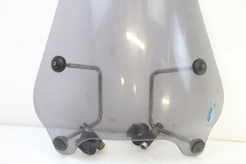 photo de WINDSCHUTZSCHEIBE APRILIA CLASSIC 125 (1995 - 2001) - Technische Nahaufnahme