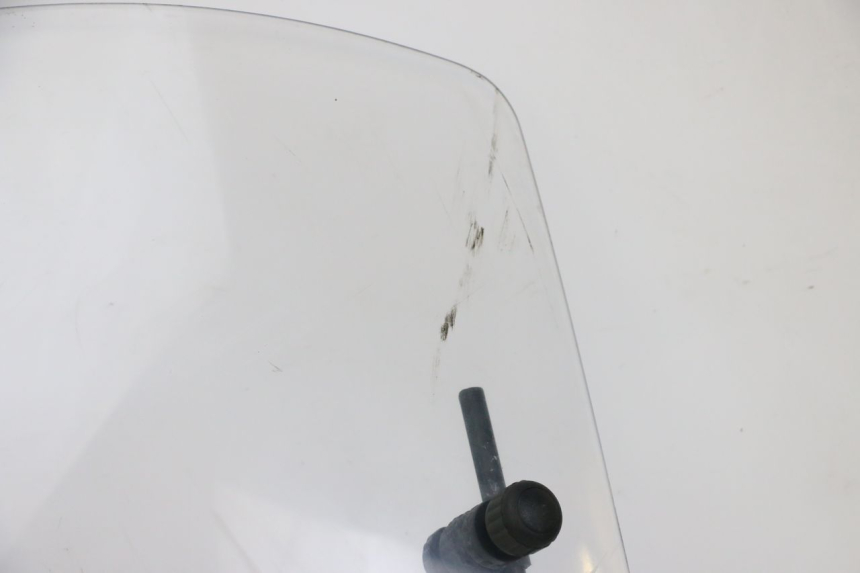 photo de WINDSCHUTZSCHEIBE PEUGEOT E-VIVACITY 1 (2012 - 2018) - Zoom auf Komponenten