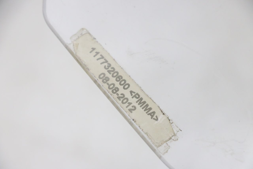 photo de WINDSCHUTZSCHEIBE PEUGEOT E-VIVACITY 1 (2012 - 2018) - Zoom auf Gebrauchszustand