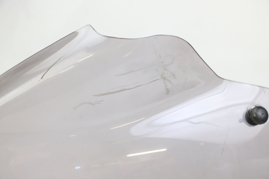 photo de WINDSCHUTZSCHEIBE PEUGEOT ELYSTAR 125 (2002 - 2007) - Details der Befestigungspunkte