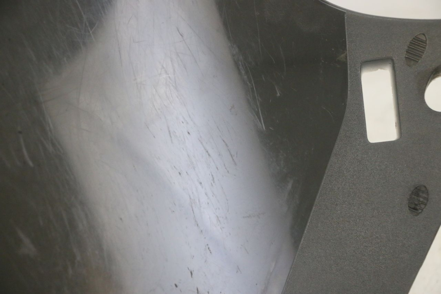 photo de WINDSCHUTZSCHEIBE PEUGEOT ELYSTAR 50 (2002 - 2014) - Oberflächenzustand und Material