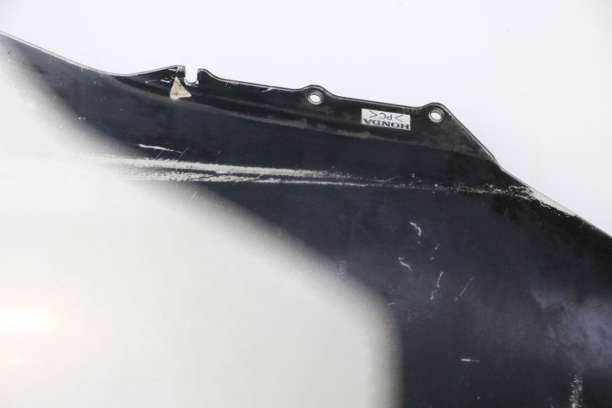 photo de WINDSCHUTZSCHEIBE HONDA FES S-WING SWING ABS 125 (2007 - 2015) - Fokus auf die Struktur