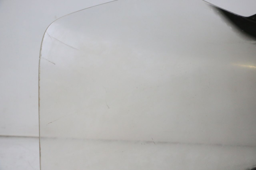 photo de WINDSCHUTZSCHEIBE HONDA FES S-WING SWING ABS 125 (2007 - 2015) - Details der Befestigungspunkte