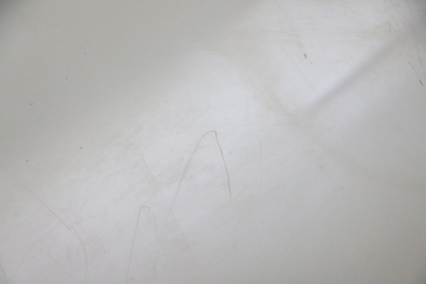 photo de WINDSCHUTZSCHEIBE HONDA FES S-WING SWING ABS 125 (2007 - 2015) - Charakteristische Merkmale