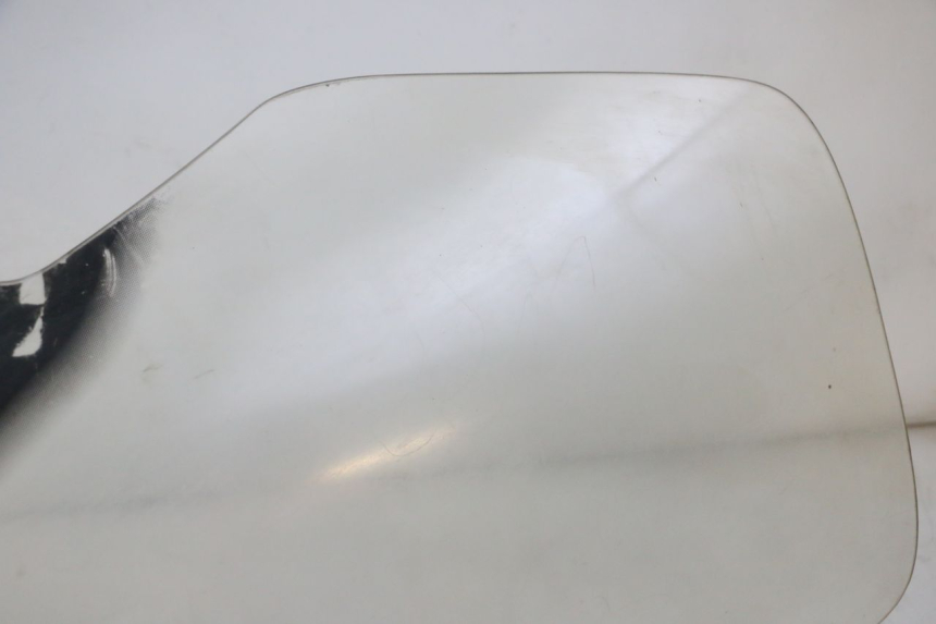 photo de WINDSCHUTZSCHEIBE HONDA FES S-WING SWING ABS 125 (2007 - 2015) - Zoom auf Komponenten