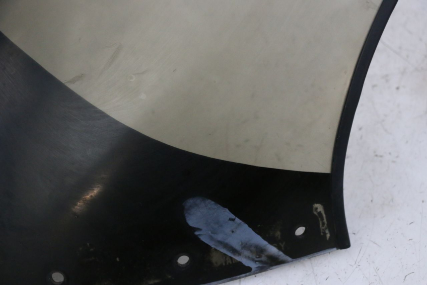 photo de WINDSCHUTZSCHEIBE YAMAHA FJ 36Y 1100 (1984 - 1985) - Technische Nahaufnahme