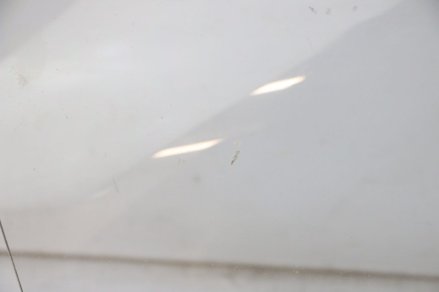 photo de WINDSCHUTZSCHEIBE YAMAHA FJR ABS 1300 (2006 - 2012) - Detaillierte Sichtprüfung