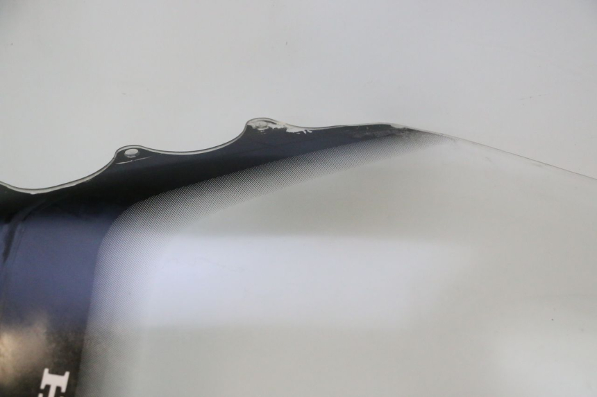 photo de WINDSCHUTZSCHEIBE HONDA FJS SILVER WING SILVERWING 400 (2005 - 2008) - Hochauflösende Nahaufnahme
