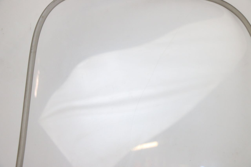photo de WINDSCHUTZSCHEIBE PIAGGIO FLY 125 (2005 - 2012) - Alternative Perspektive