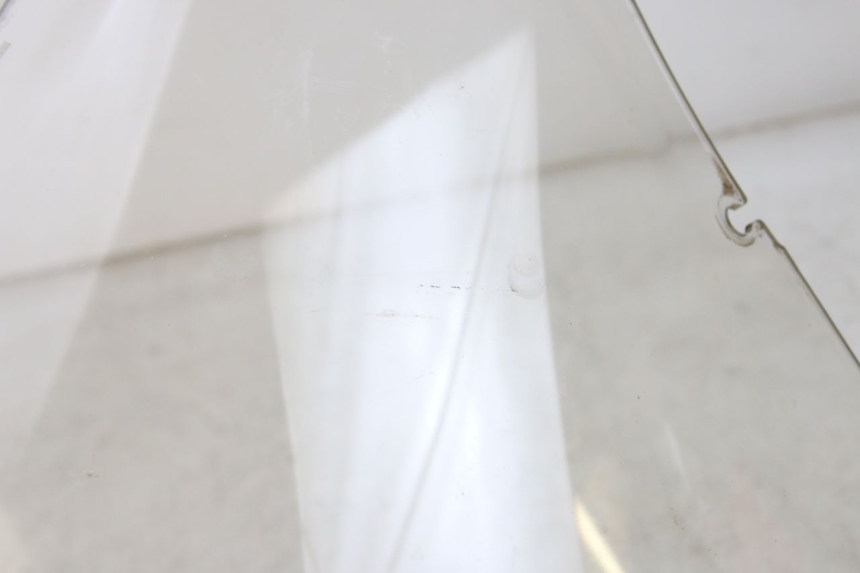 photo de WINDSCHUTZSCHEIBE HONDA FORZA 125 (2015 - 2016) - Technische Nahaufnahme