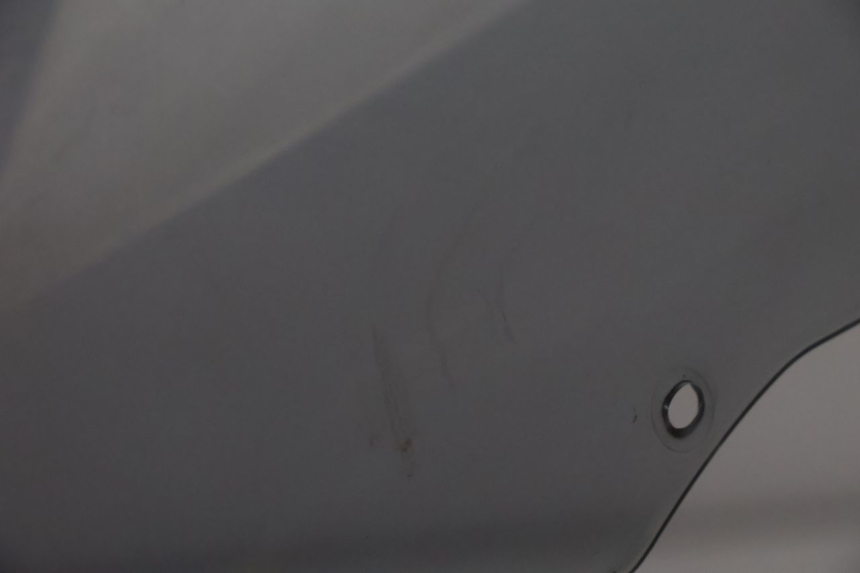 photo de WINDSCHUTZSCHEIBE YAMAHA FZ8 800 (2010 - 2016) - Technische Nahaufnahme