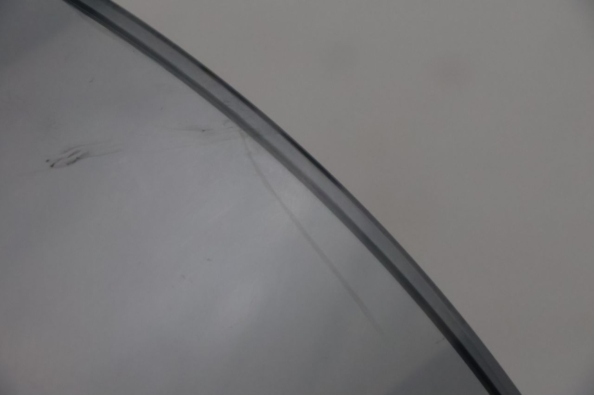 photo de WINDSCHUTZSCHEIBE YAMAHA FZ8 800 (2010 - 2016) - Oberflächenzustand und Material