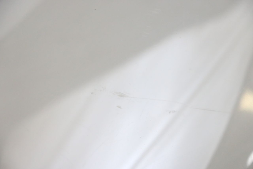 photo de WINDSCHUTZSCHEIBE PEUGEOT GEOPOLIS RS 125 (2007 - 2009) - Technische Nahaufnahme