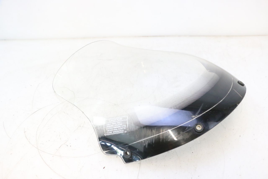 photo de WINDSCHUTZSCHEIBE KYMCO GRAND DINK 125 (2008 - 2014) - Technische Nahaufnahme