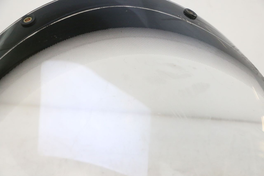 photo de WINDSCHUTZSCHEIBE KYMCO GRAND DINK 125 (2008 - 2014) - Oberflächenzustand und Material