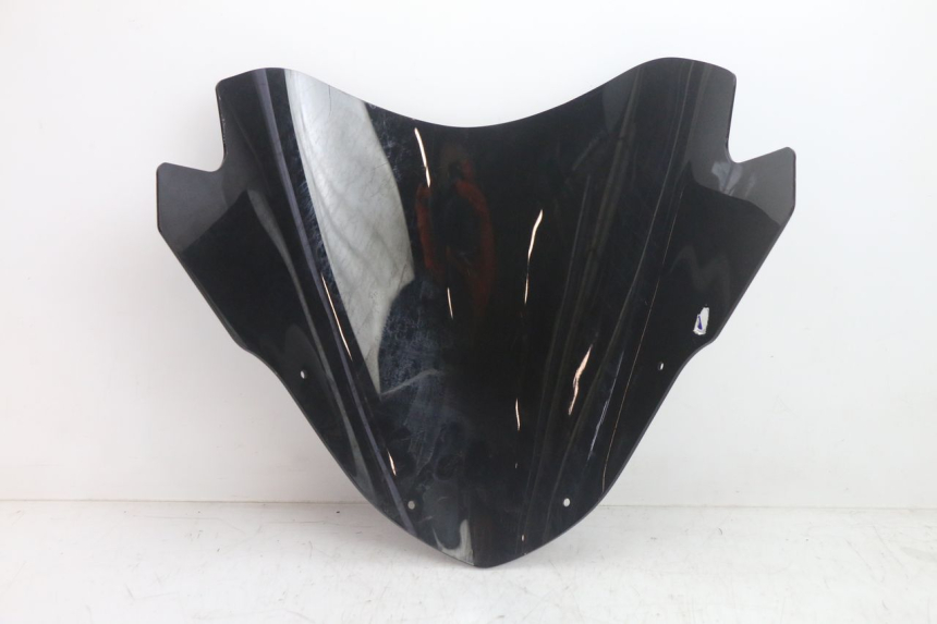 photo de WINDSCHUTZSCHEIBE SYM GTS EVO 125 (2009 - 2013) - Technische Nahaufnahme