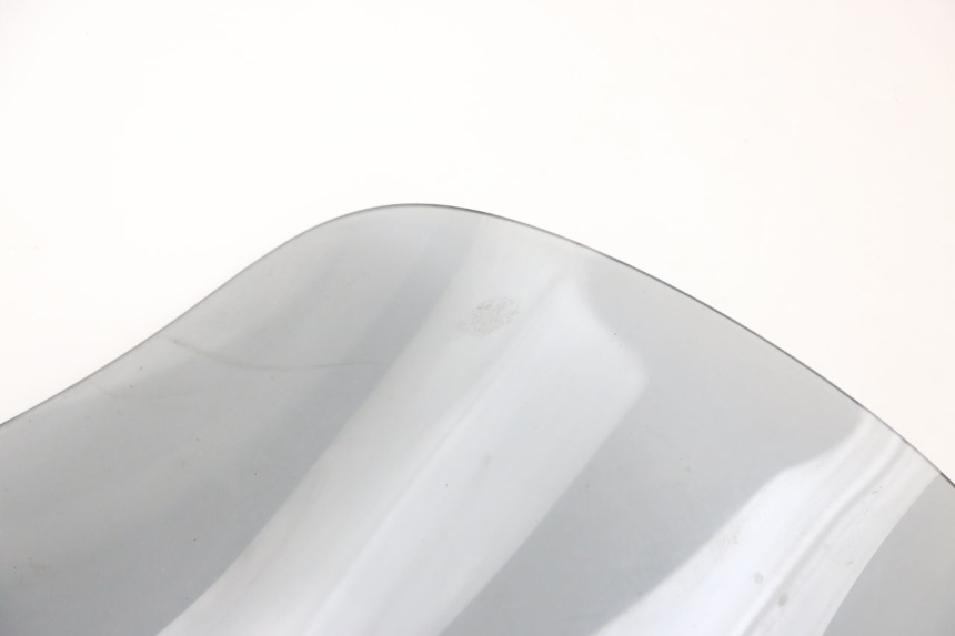 photo de WINDSCHUTZSCHEIBE PIAGGIO MP3 HPE 350 (2018 - 2020) - Zoom auf Gebrauchszustand
