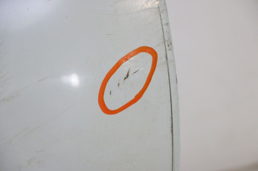 photo de WINDSCHUTZSCHEIBE PIAGGIO MP3 LT 400 (2007 - 2012) - Detaillierte Sichtprüfung