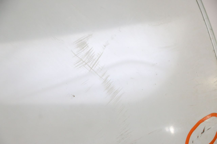 photo de WINDSCHUTZSCHEIBE PIAGGIO MP3 LT 400 (2007 - 2012) - Fokus auf die Struktur