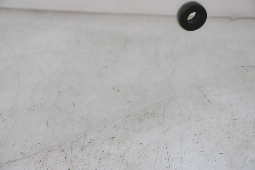 photo de WINDSCHUTZSCHEIBE PIAGGIO MP3 RL 250 (2006 - 2010) - Kennzeichnungen und Originalreferenzen