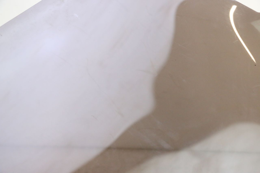 photo de WINDSCHUTZSCHEIBE PIAGGIO MP3 RL 250 (2006 - 2010) - Detailansicht des Bauteils