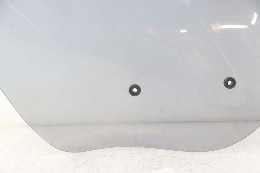 photo de WINDSCHUTZSCHEIBE PIAGGIO MP3 500 (2016 - 2018) - Zoom auf Gebrauchszustand