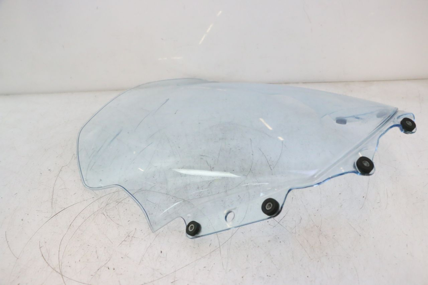 photo de WINDSCHUTZSCHEIBE PIAGGIO MP3 125 (2006 - 2014) - Technische Nahaufnahme