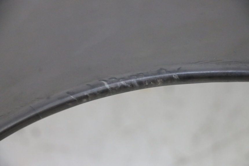 photo de WINDSCHUTZSCHEIBE HONDA NSR R 125 (1994 - 2003) - Fokus auf die Struktur