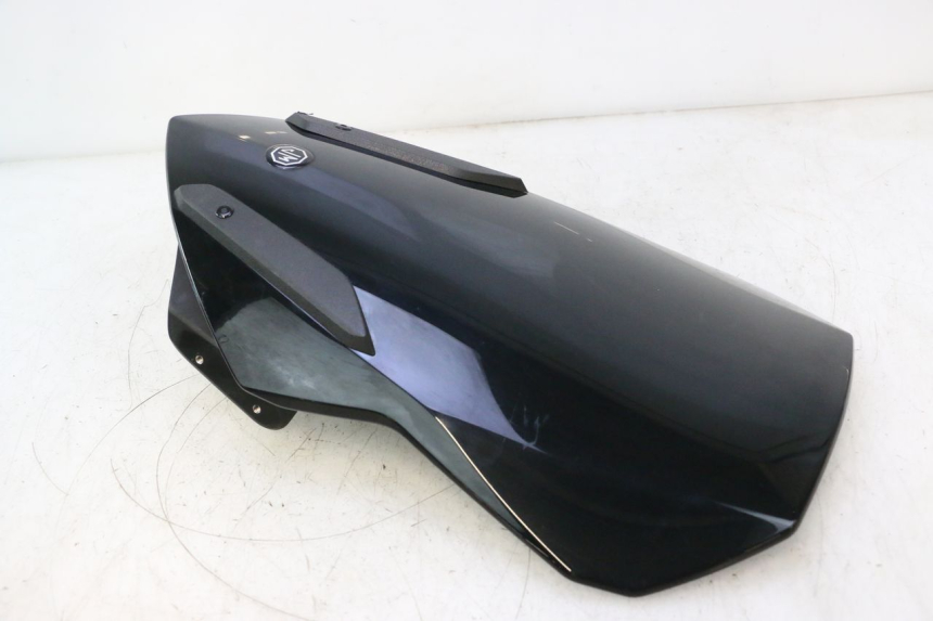 photo de WINDSCHUTZSCHEIBE JM MOTORS R-MAX TECH 50 (2024 - 2026) - Details der Befestigungspunkte