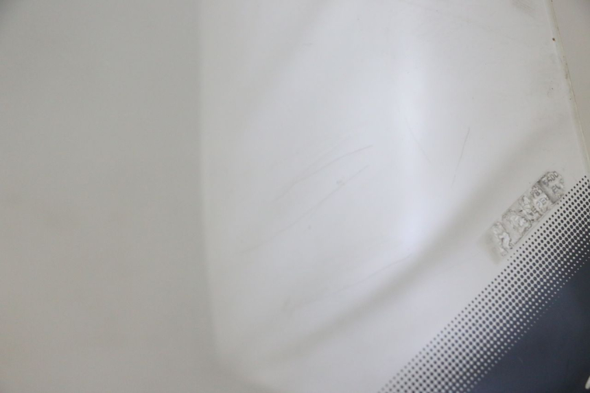 photo de WINDSCHUTZSCHEIBE PEUGEOT SATELIS 125 (2010 - 2012) - Technische Nahaufnahme