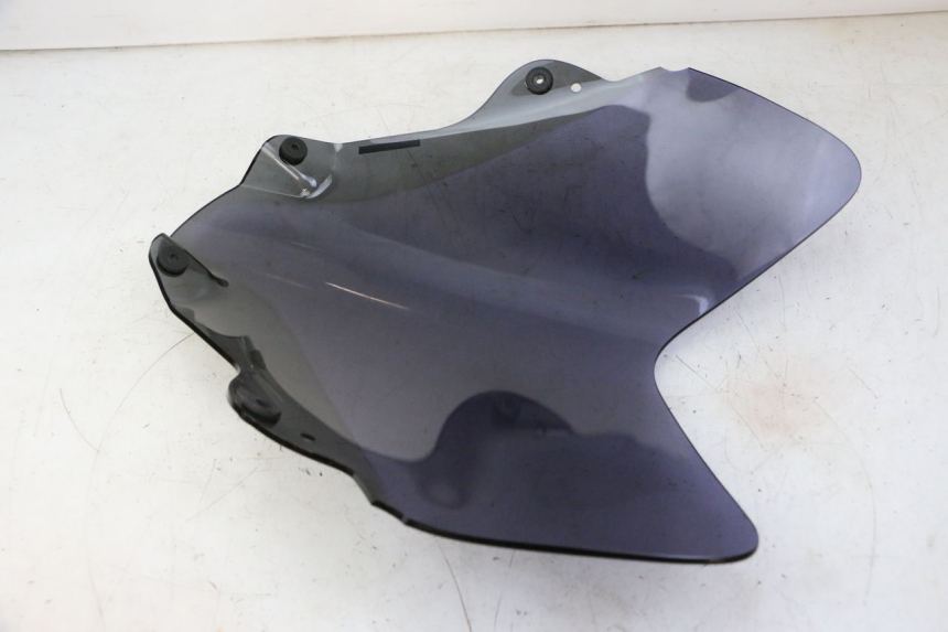 photo de WINDSCHUTZSCHEIBE PEUGEOT SATELIS 125 (2013 - 2018) - Details der Befestigungspunkte