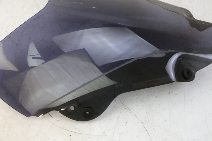 photo de WINDSCHUTZSCHEIBE PEUGEOT SATELIS 125 (2013 - 2018) - Oberflächenzustand und Material