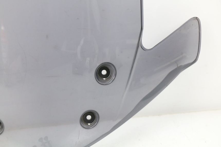 photo de WINDSCHUTZSCHEIBE MBK SKYLINER 125 (2004 - 2007) - Hochauflösende Nahaufnahme