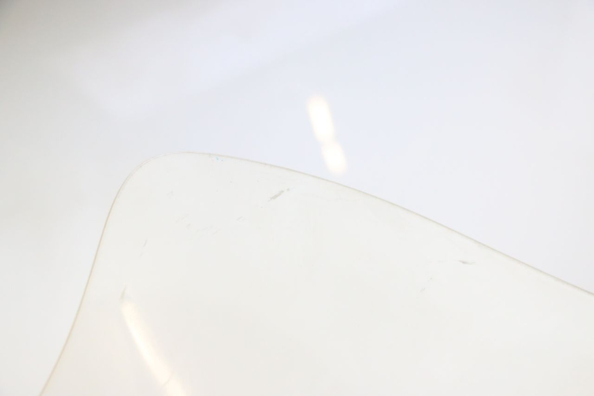photo de WINDSCHUTZSCHEIBE RAZZO STEED 125 (2012 - 2018) - Zoom auf Komponenten