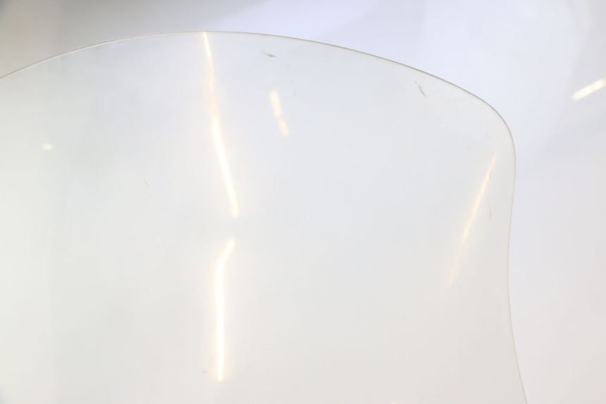 photo de WINDSCHUTZSCHEIBE RAZZO STEED 125 (2012 - 2018) - Detaillierte Sichtprüfung