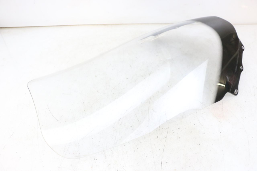 photo de WINDSCHUTZSCHEIBE SUZUKI BURGMAN 125 (2018 - 2021) - Technische Nahaufnahme