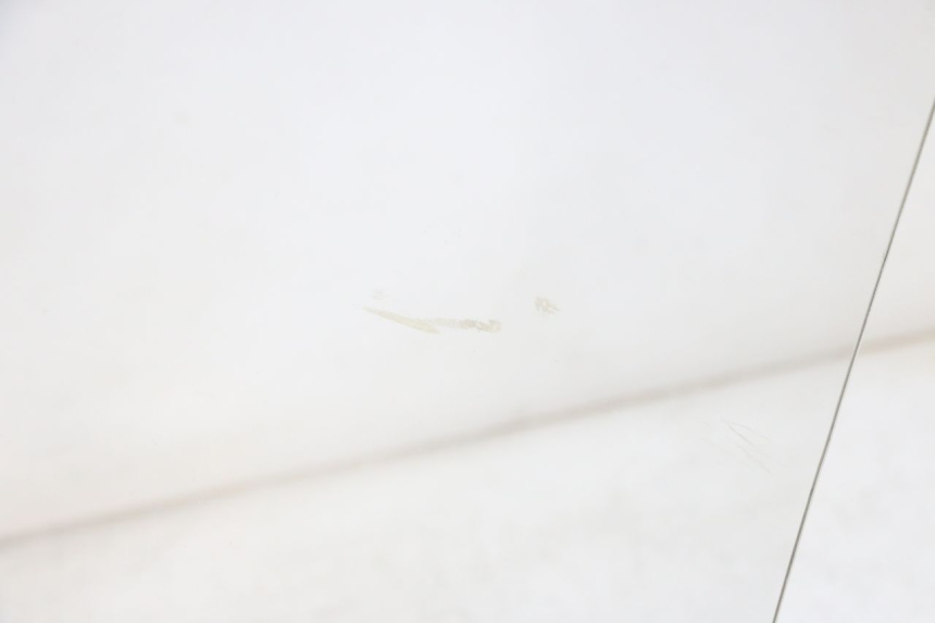 photo de WINDSCHUTZSCHEIBE SUZUKI BURGMAN 125 (2015 - 2017) - Detailansicht des Bauteils