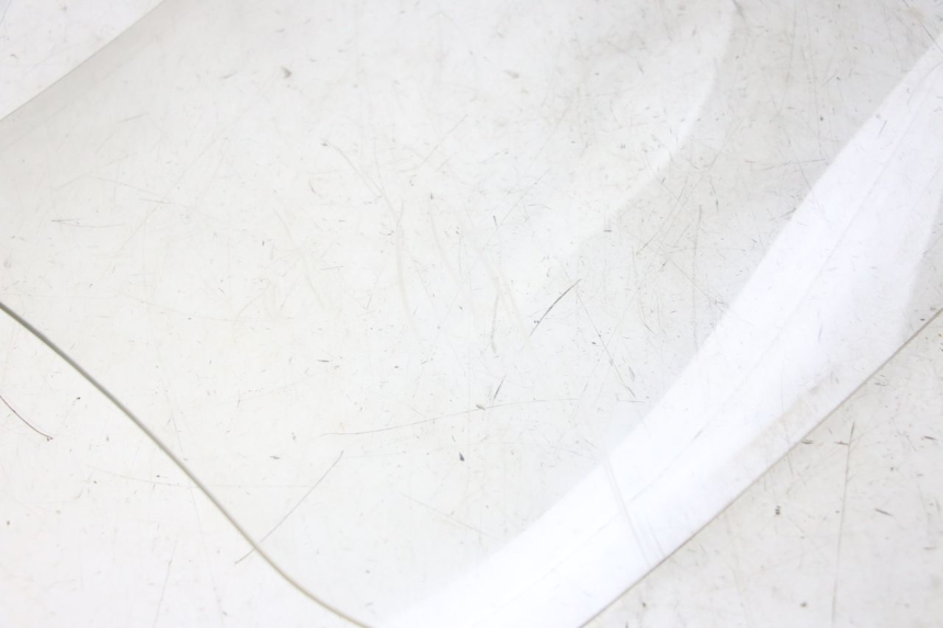 photo de WINDSCHUTZSCHEIBE SUZUKI BURGMAN 125 (2015 - 2017) - Charakteristische Merkmale