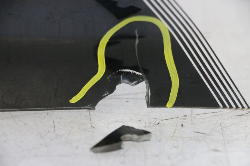 photo de WINDSCHUTZSCHEIBE YAMAHA TDM ABS 900 (2002 - 2014) - Detailansicht des Bauteils