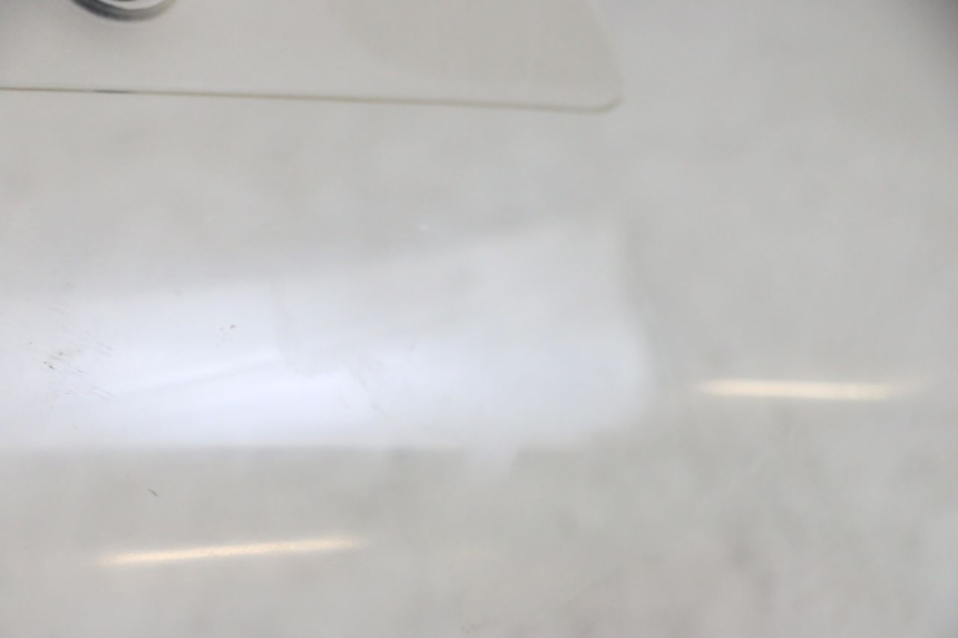 photo de WINDSCHUTZSCHEIBE KAWASAKI VERSYS ABS 650 (2015 - 2018) - Zoom auf Komponenten