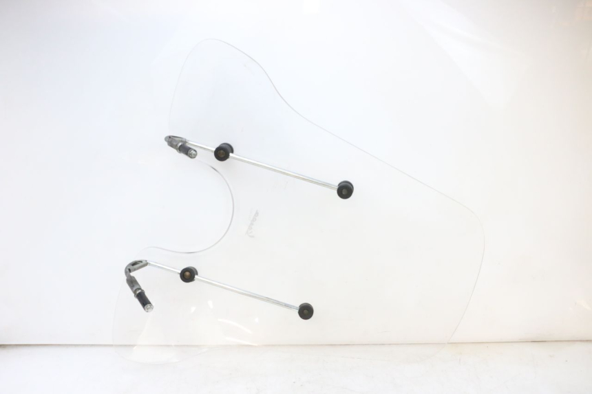 photo de WINDSCHUTZSCHEIBE PIAGGIO VESPA GTS SUPER IE 125 (2009 - 2016) - Details der Befestigungspunkte