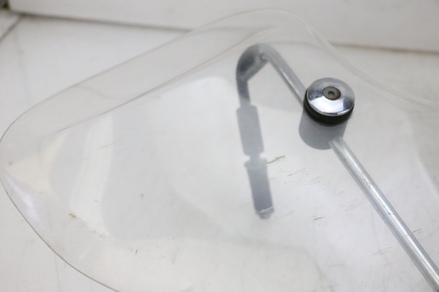 photo de WINDSCHUTZSCHEIBE PIAGGIO VESPA GTS SUPER IE 125 (2009 - 2016) - Kennzeichnungen und Originalreferenzen